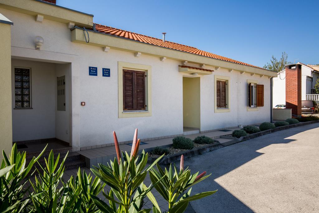 Apartments Duje Ribnica Obrovac Exterior foto